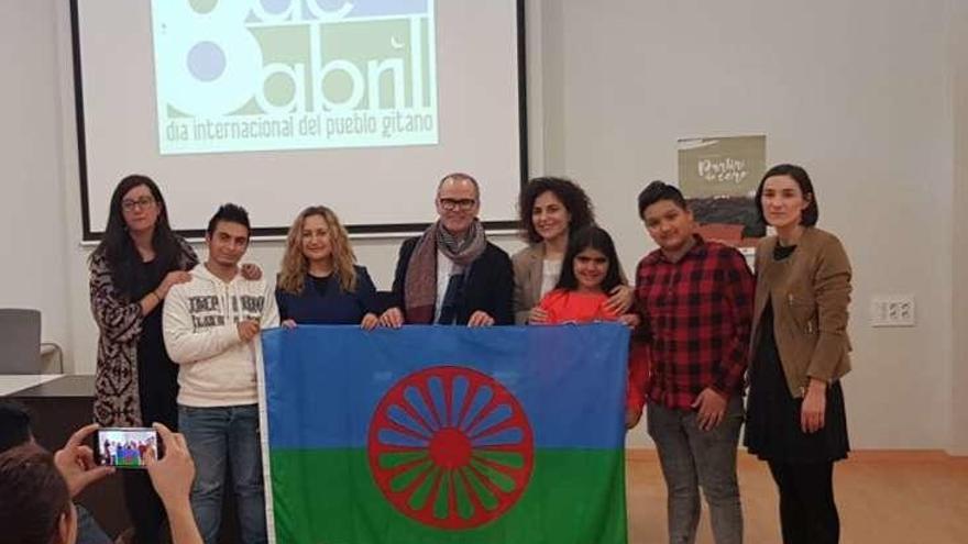 La directora de Familia, con el alcalde en Ourense. // FdV