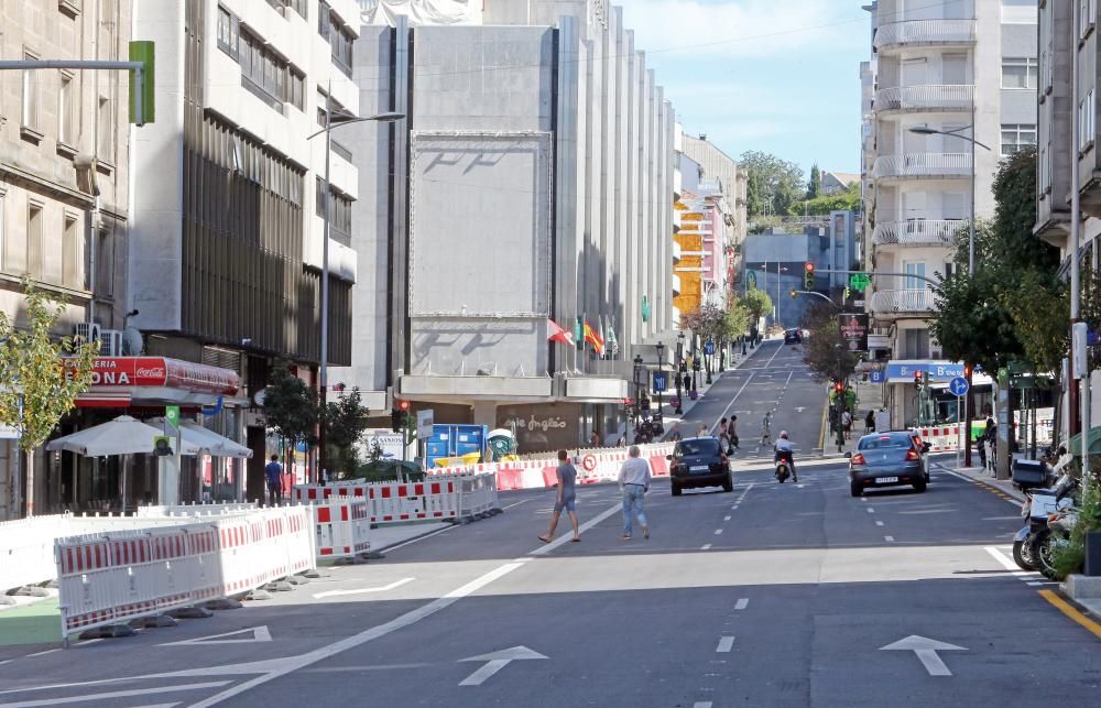 La reforma de la calle, del parque infantil y el carril bici convierten el vial en un complejo zigzag para los conductores en sentido Gran Vía.