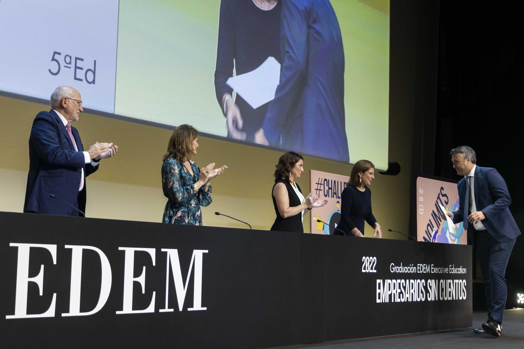 Graduación alumnos EDEM Escuela de Empresarios 2022 en València