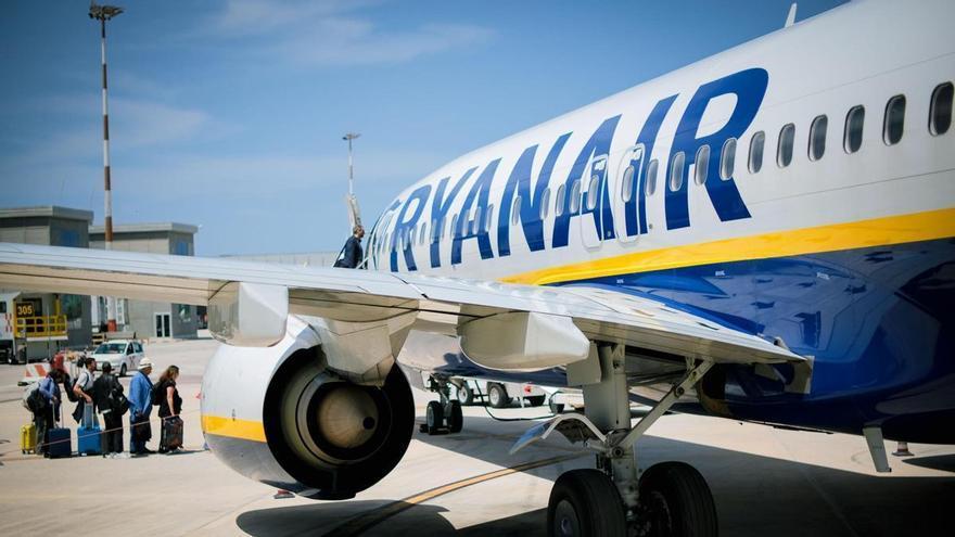 Vídeo | Cambios importantes en los vuelos desde Zaragoza: Ryanair recorta rutas y Binter estrena conexión con Cabo Verde