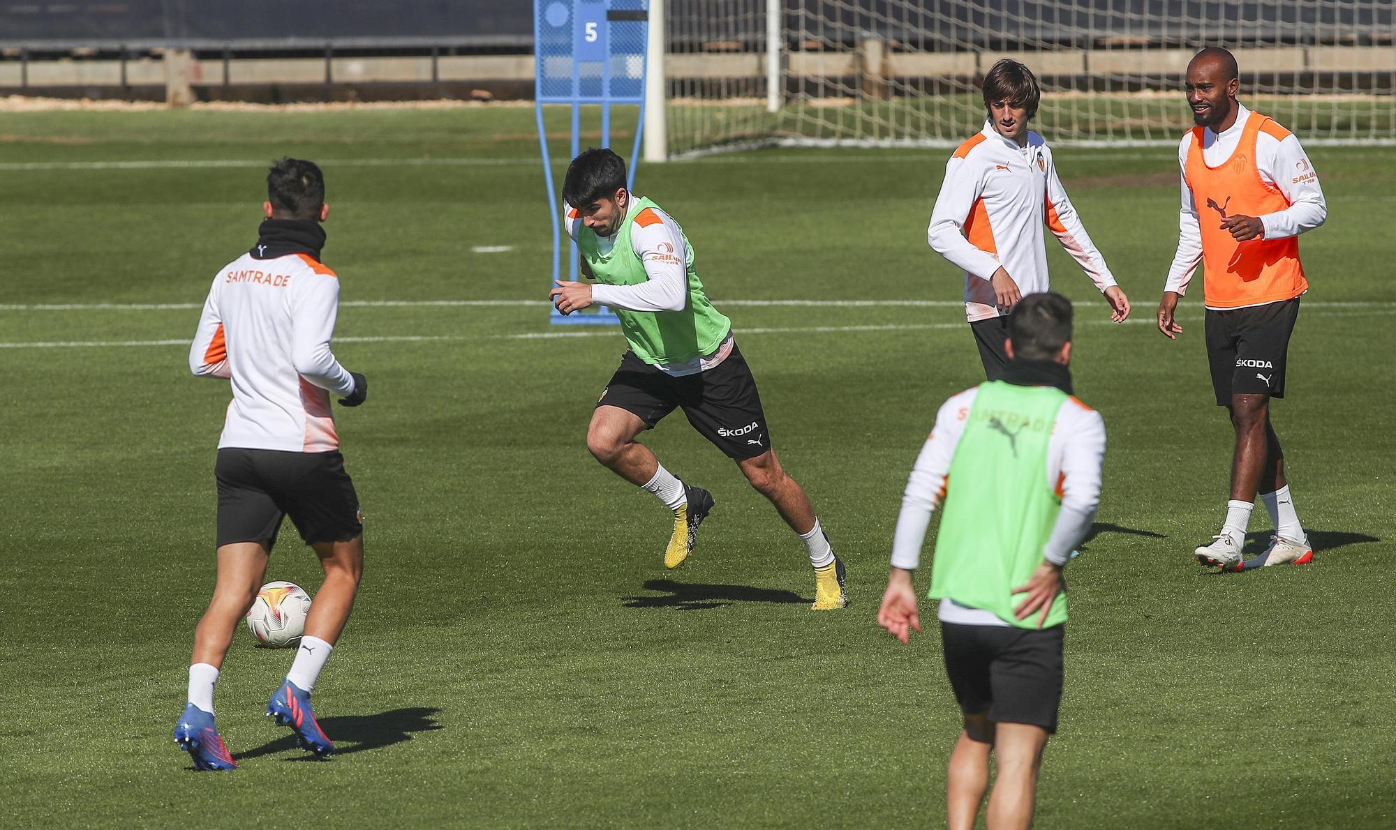 Las imágenes del entrenamiento de hoy del Valencia CF