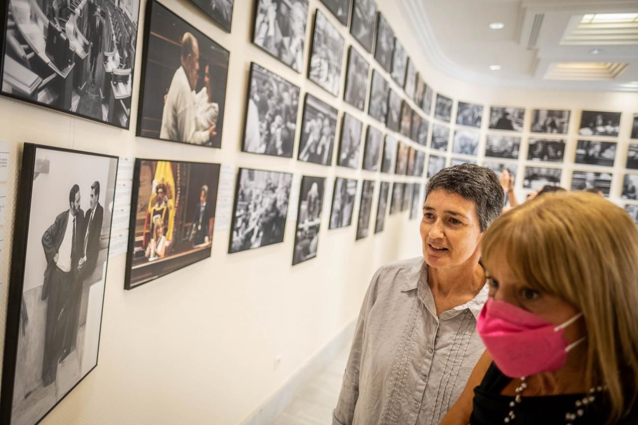 Exposición 'Tres miradas' en el Parlamento de Canarias