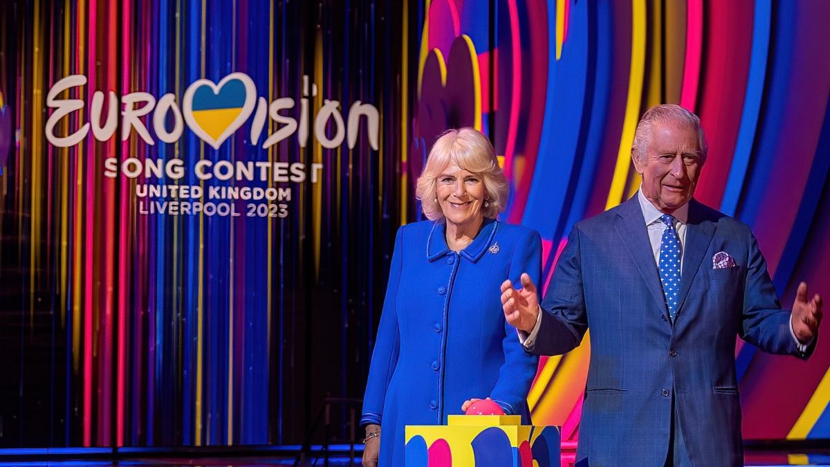 Los reyes Carlos III y Camila en el encendido del escenario de Eurovisión 2023