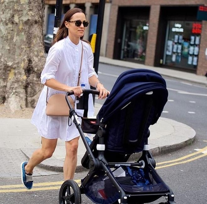 Pippa Middleton, con el vestido blanco de Zara