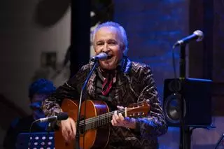 Alfonso de Vilallonga no se arrepiente de nada: una noche deliciosa en el Tablao de Carmen