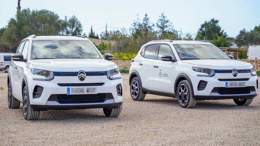 El Consell de Formentera recibe dos nuevos vehículos eléctricos