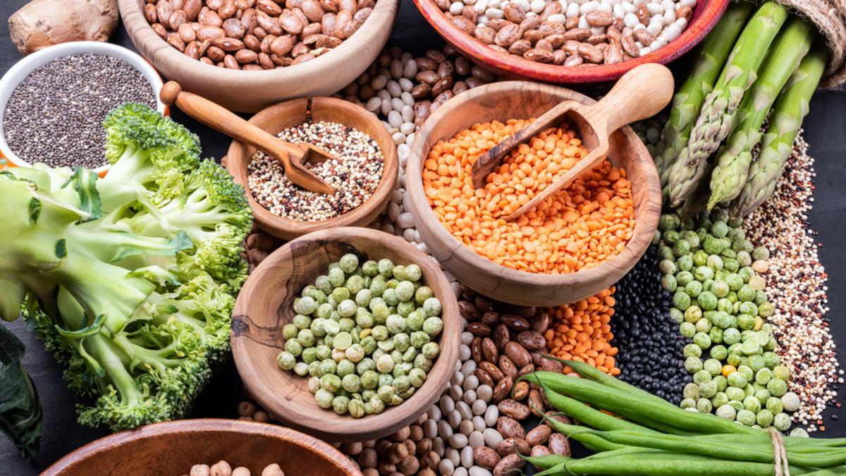 Los alimentos relacionados con la proteína vegetal también contienen minerales, vitaminas y fibra.