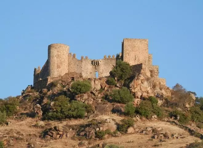 Licitado el proyecto para hacer más segura y urbana la travesía de la EX-112 a su paso por Burguillos del Cerro