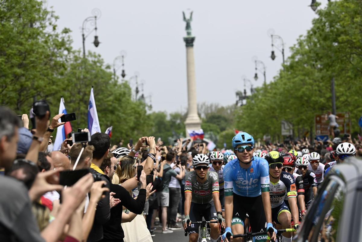 Giro de Italia | Etapa 1: Budapest - Visegrad