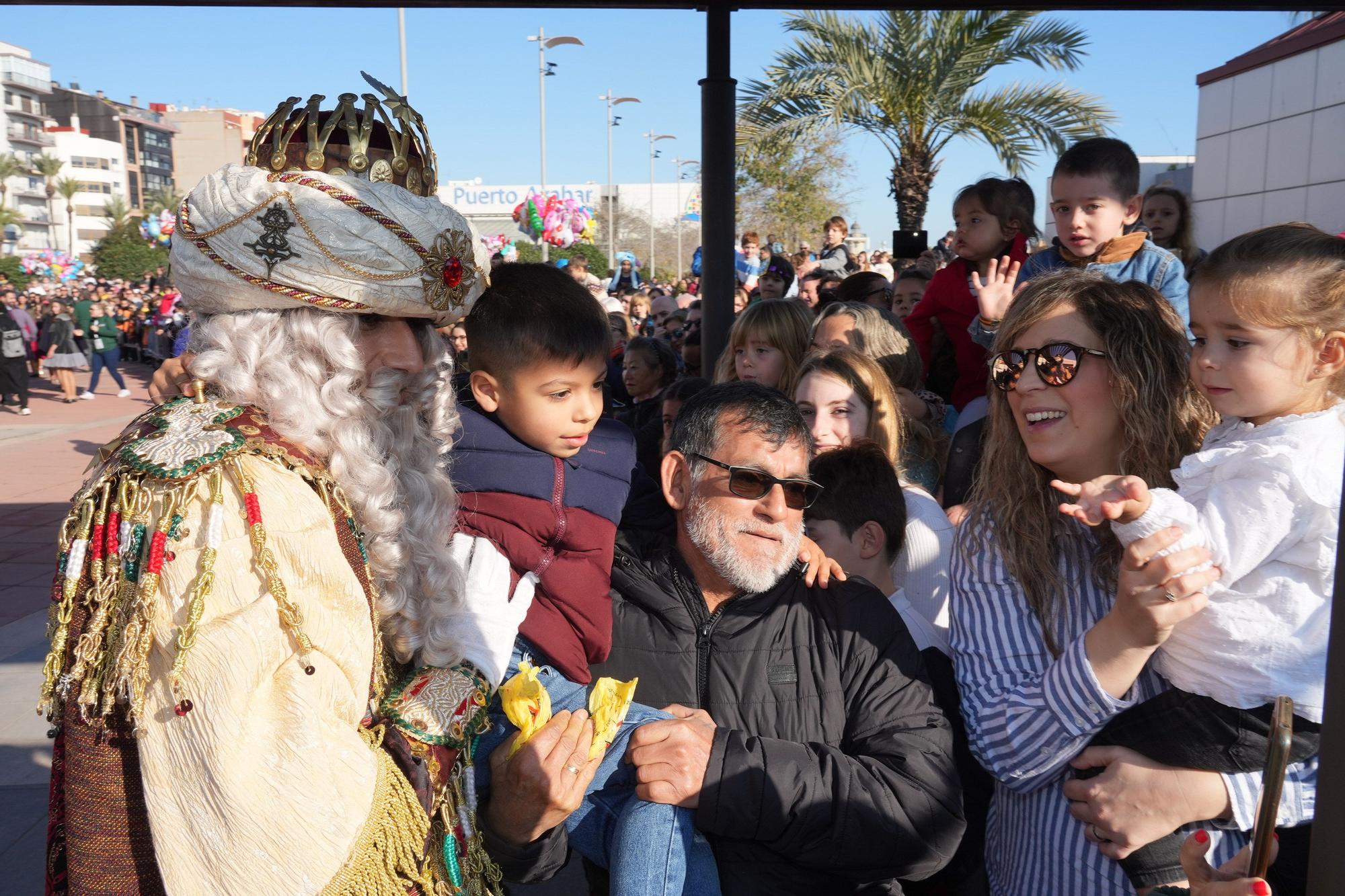 Las mejores imágenes de la llegada de los Reyes Magos a Castellón