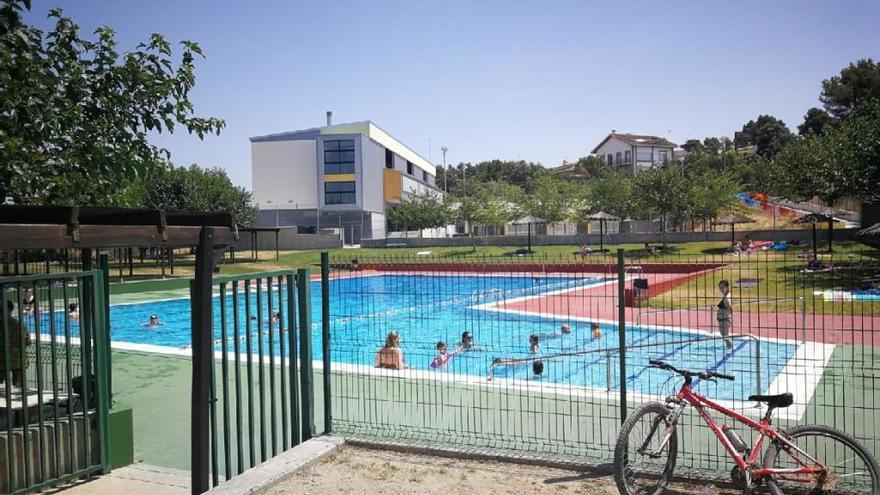 Estat de les piscines dissabte, ja amb les mesures en marxa