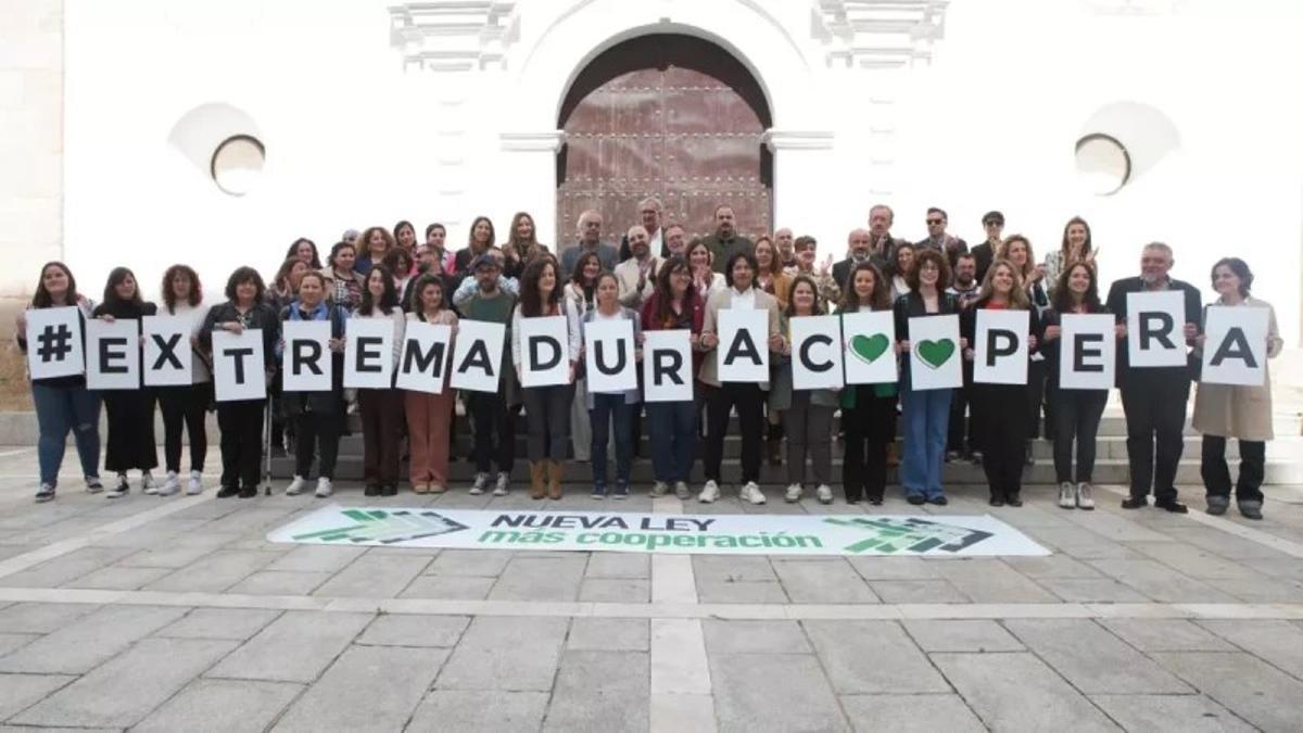 ONGD extremeñas durante una concentración, en una foto de archivo.
