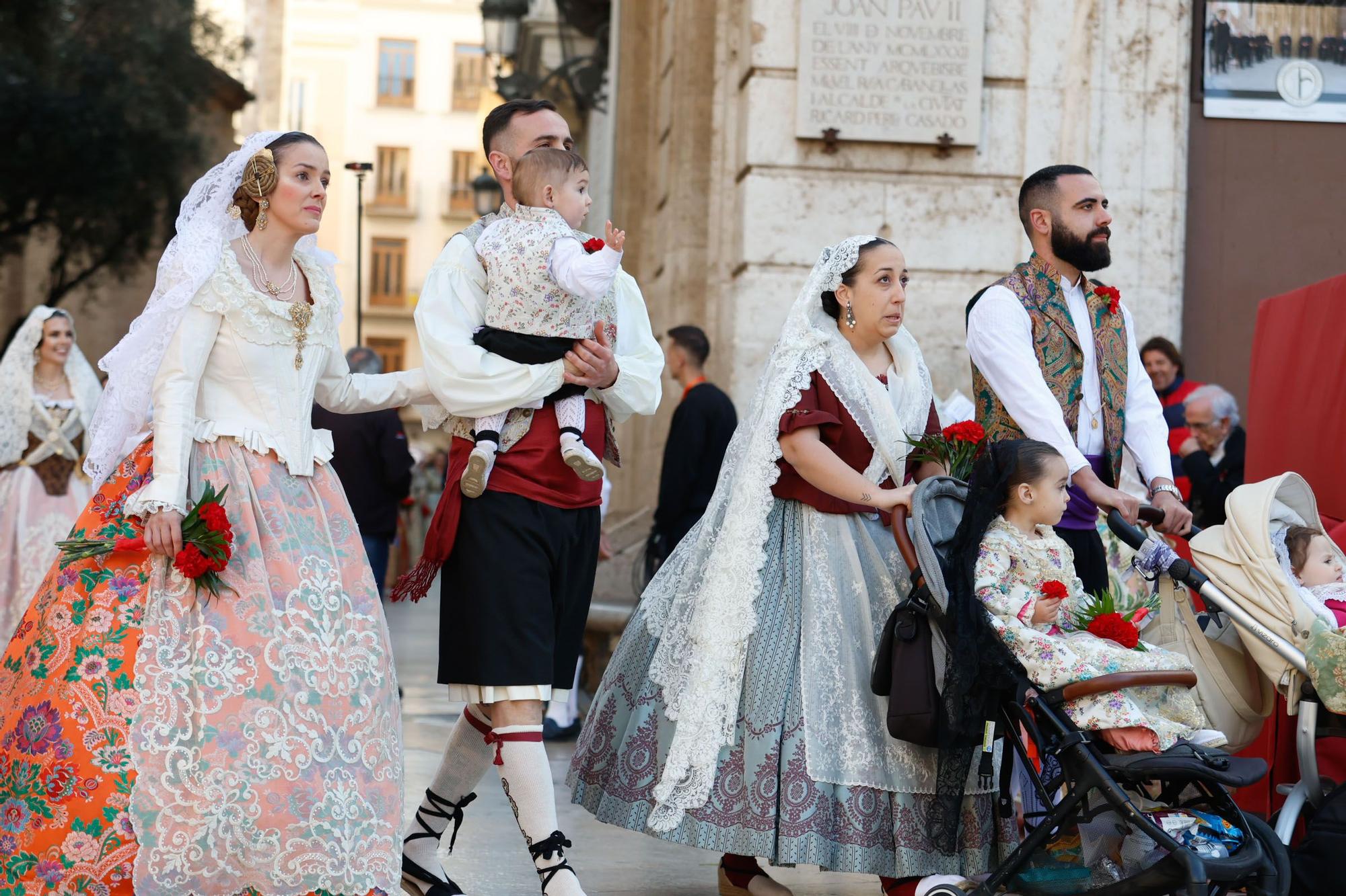 Búscate en el primer día de la Ofrenda en la calle San Vicente entre las 17:00 y las 18:00