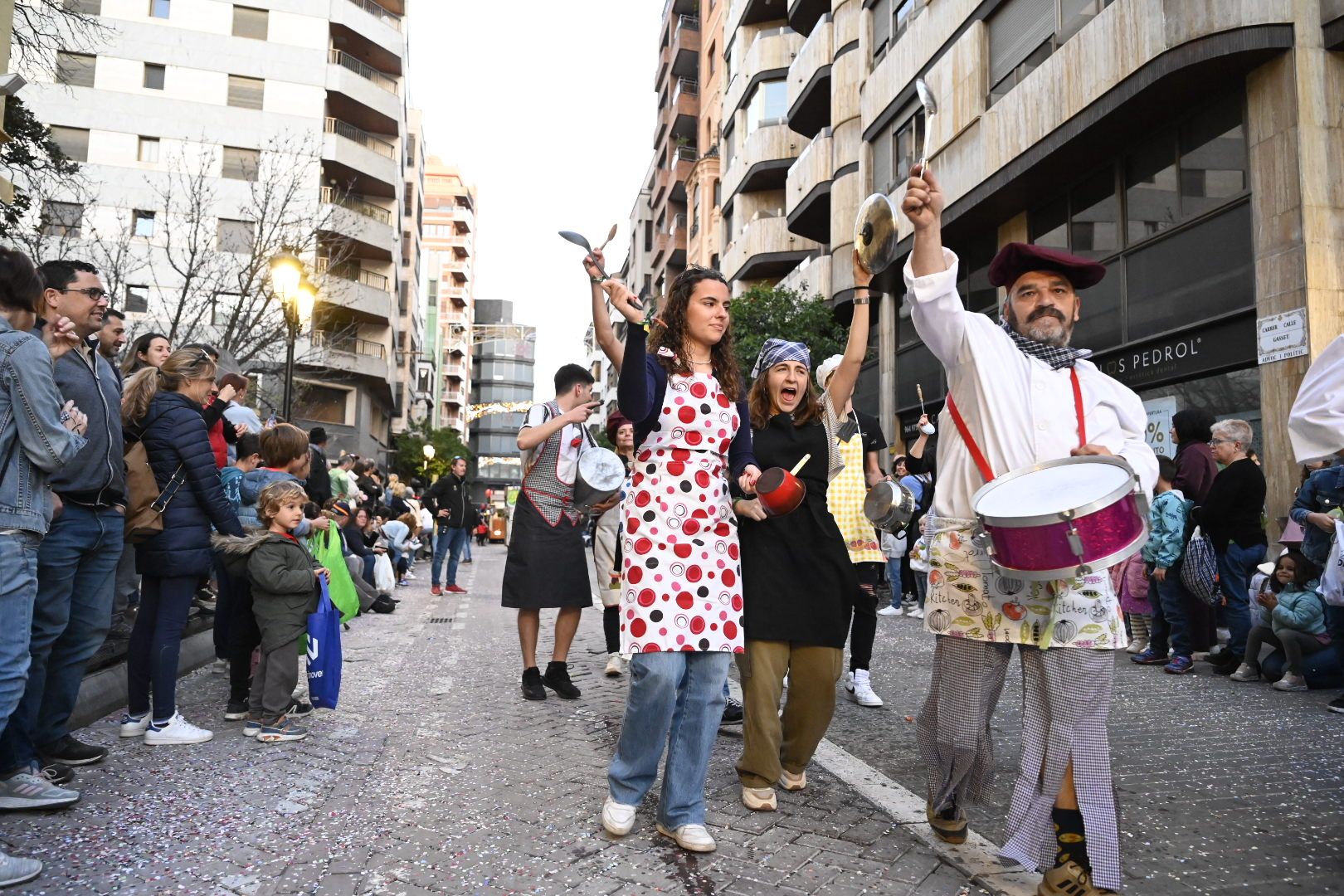 Desfile de collas y carros