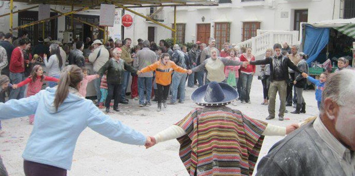 Tolox se prepara para el día de los polvos