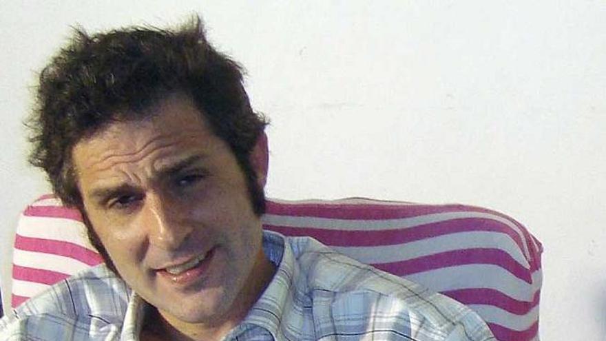 El fotografo coruñés, tras su liberación