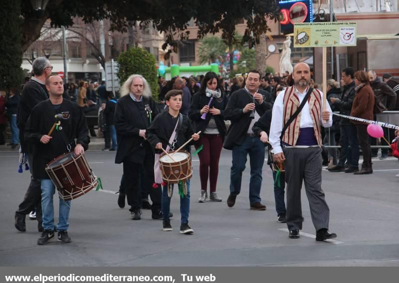 Desfile de collas y carros