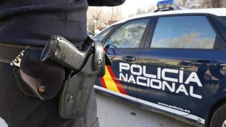 Detenida en Alicante tras aprovechar un atropello para robar la cartera y el móvil a la conductora del vehículo