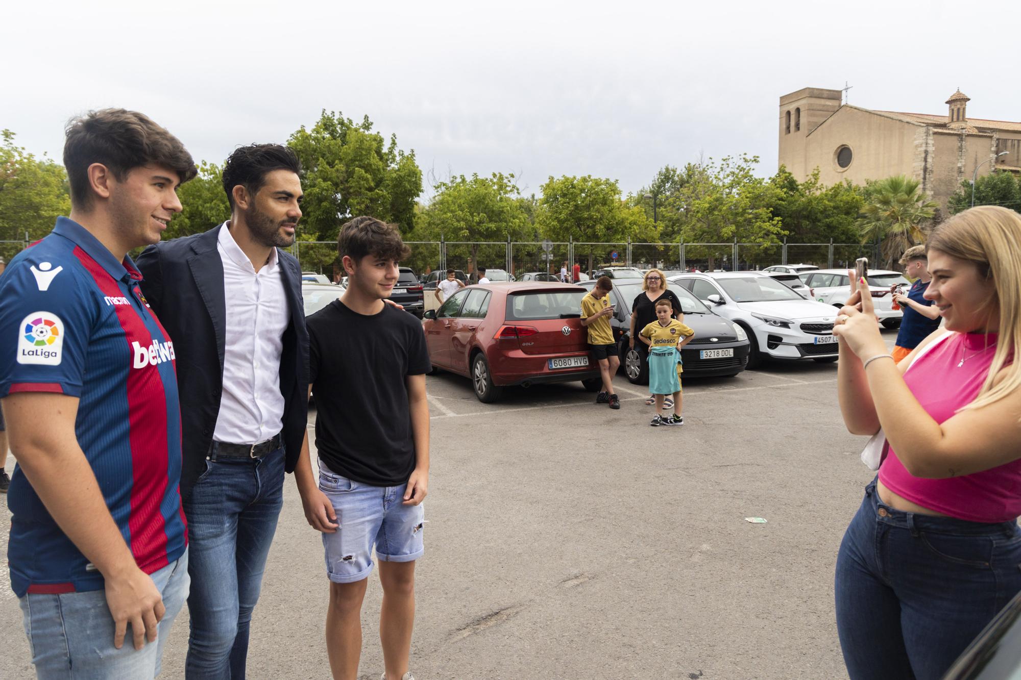 La emocionante presentación de Iborra, en imágenes