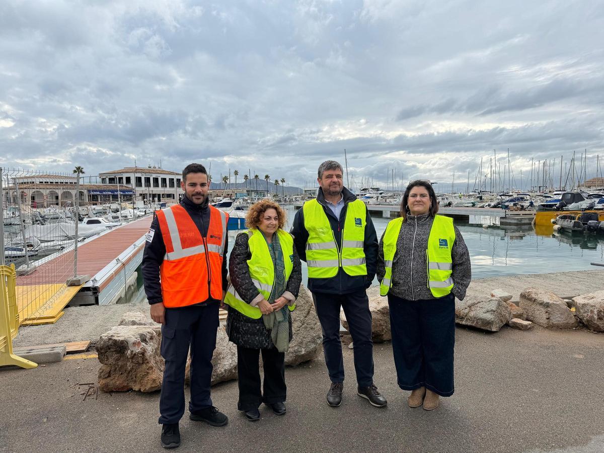 Representantes de PortsIB y del Ayuntamiento de Pollença  han visitado las obras este viernes.