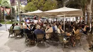 Choque por el horario de las terrazas en Alicante: la izquierda quiere reducirlo y Vox pide ampliarlo