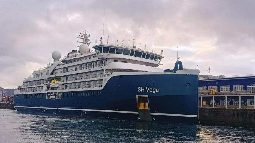 El crucero boutique &quot;SH Vega&quot; llega a Vigo con 67 pasajeros y un mayordomo para cada uno