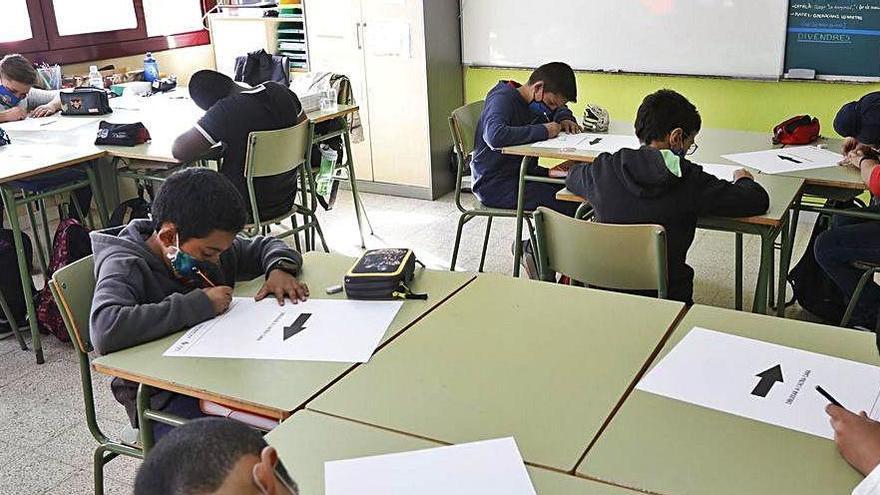 Alumnes en una escola de Girona