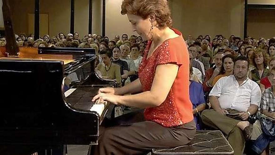 María Teresa Pérez, durante un concierto en Oviedo.