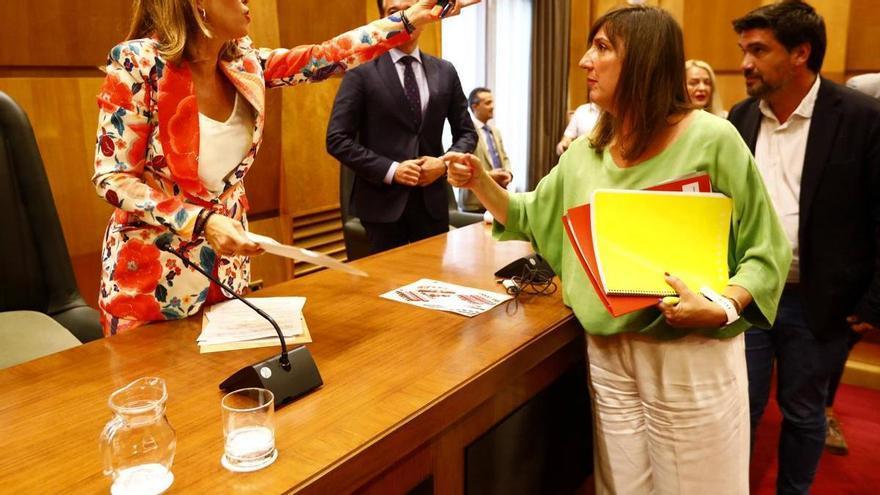 Del «suspenso» a la «frivolidad»: La oposición valora la gestión de Chueca