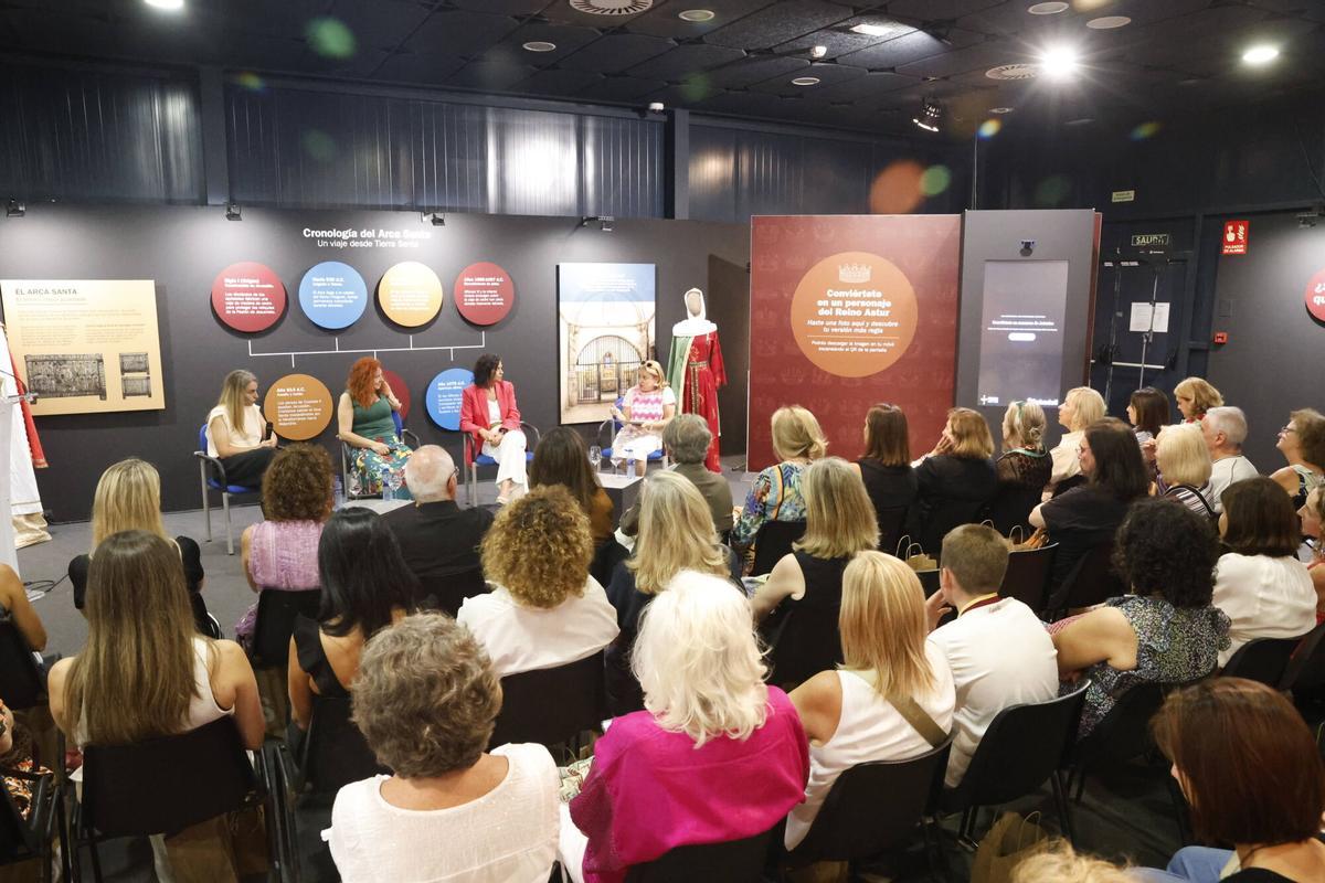 Encuentro Mujeres del Noroeste en el stand del SabadellHerrero en la FIDMA 2026. Encuentro Mujeres del Noroeste en el stand del SabadellHerrero en la FIDMA 2026.