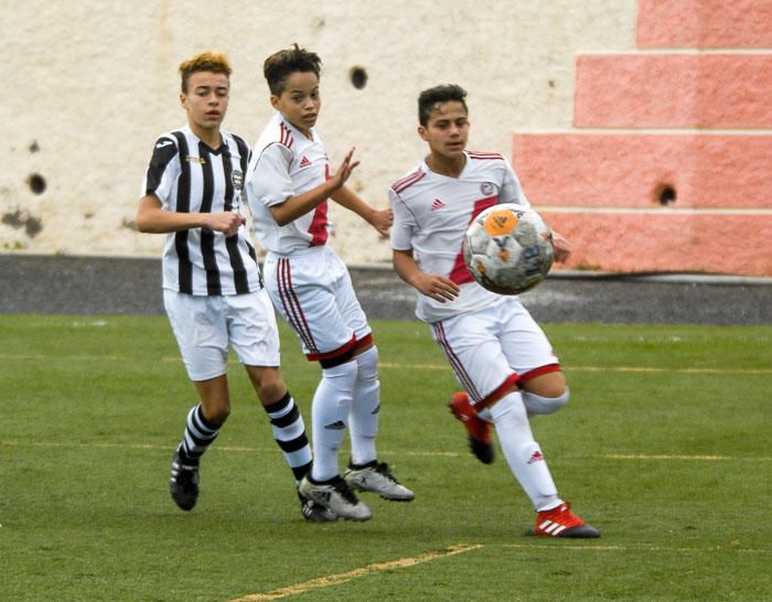 FUTBOL BASE HURACAN B FOMENTO A INFANTIL