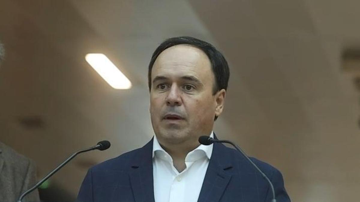 En directo | Juanfran Pérez Llorca: «La política no va de resistir, va de construir» En directo | Juanfran Pérez Llorca: «La política no va de resistir, va de construir»