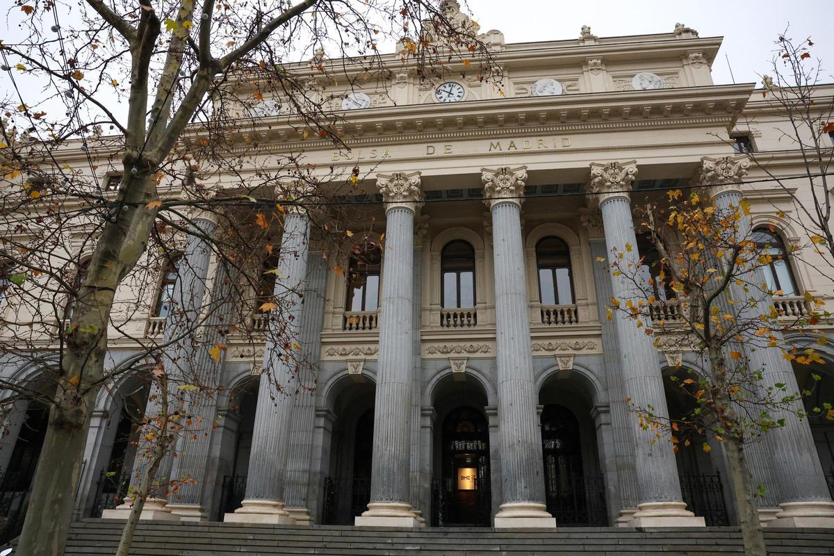 Fachada del Palacio de la Bolsa de Madrid el pasado 23 de diciembre.