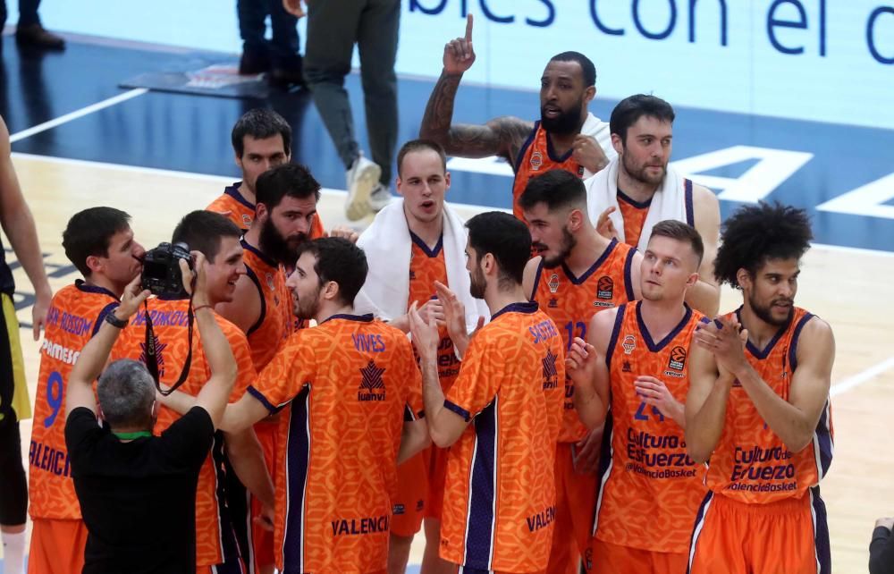 Partido entre el Valencia Basket Club y el Fenerbahçe Beko Istanbul