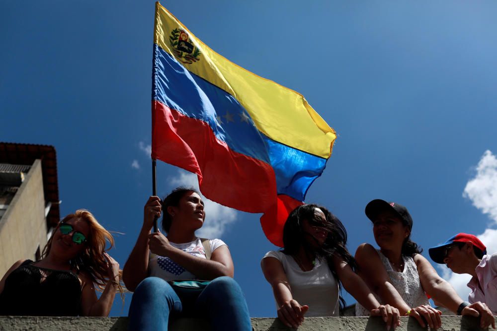 Los venezolanos votan en masa contra la Asamblea Constituyente de Maduro