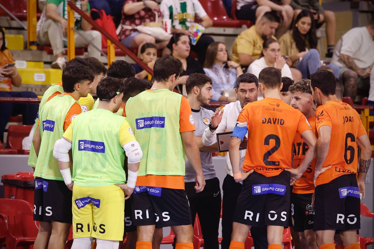 El encuentro Córdoba Futsal - Ribera Navarra en imágenes
