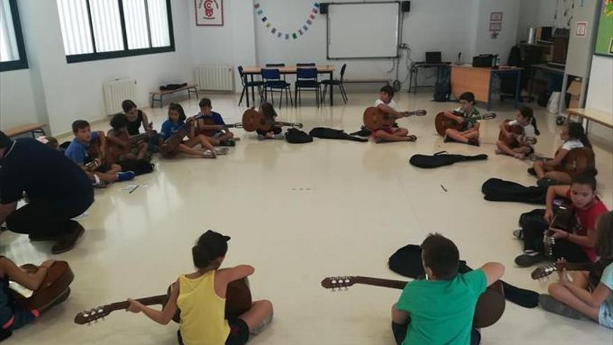 Una experiencia innovadora une el aprendizaje de música e idiomas