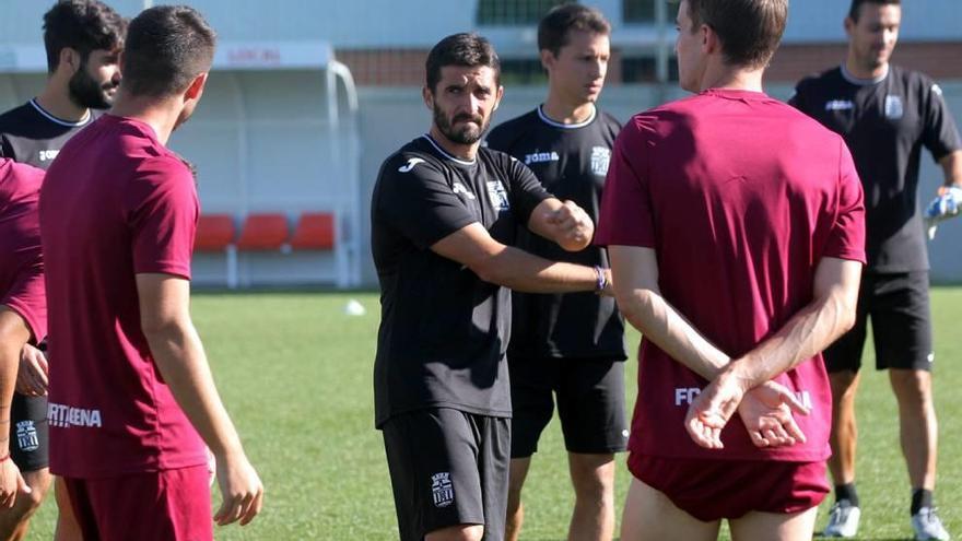 Víctor: «Estoy deseando ver  a mi equipo con la confianza que aún no ha tenido»