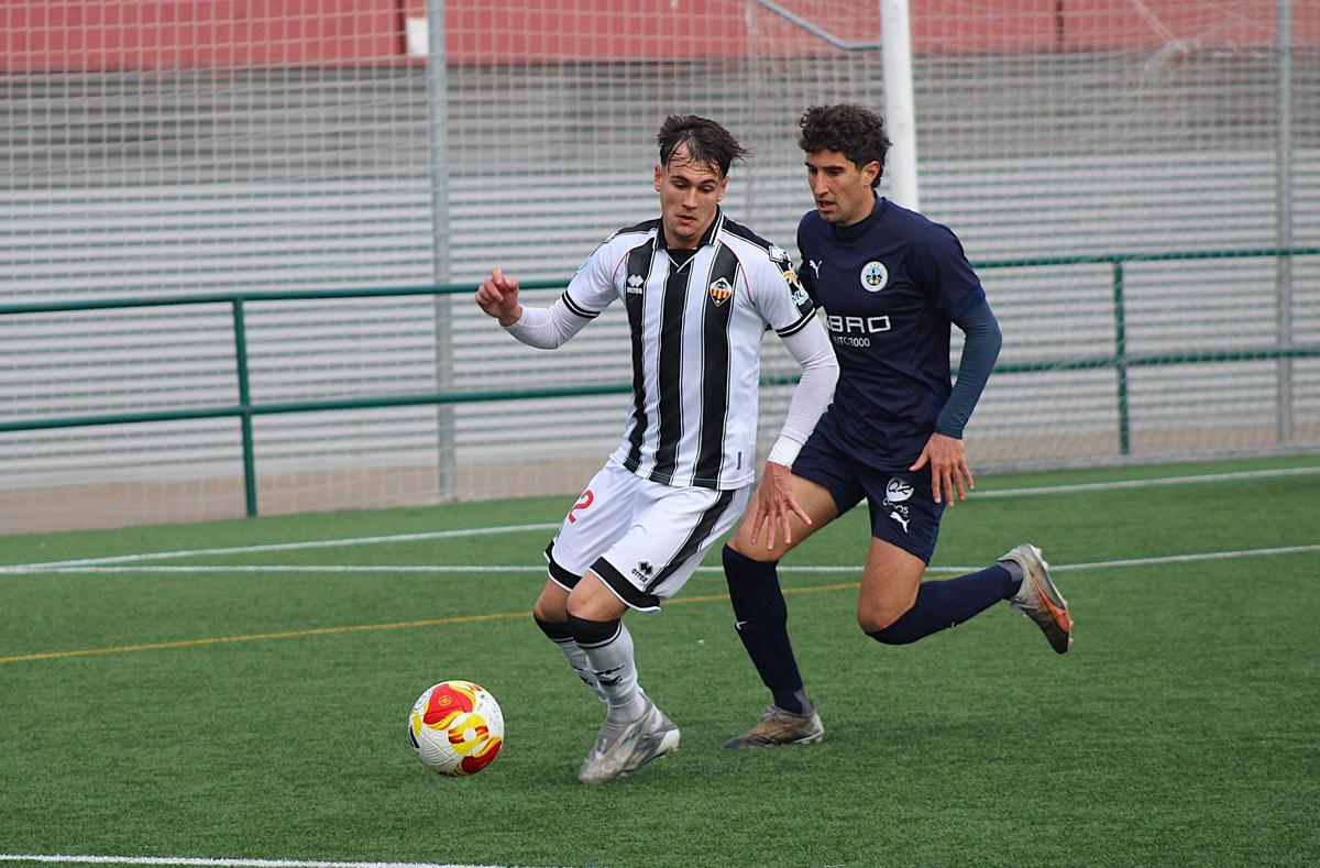 Isi Angulo llegó al CD Castellón B el pasado verano procedente del Utebo.