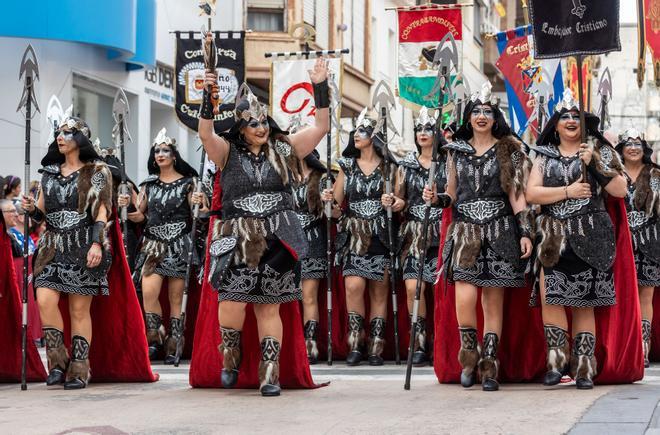 Las mejores imágenes de la triunfal Entrada Cristiana de Elda