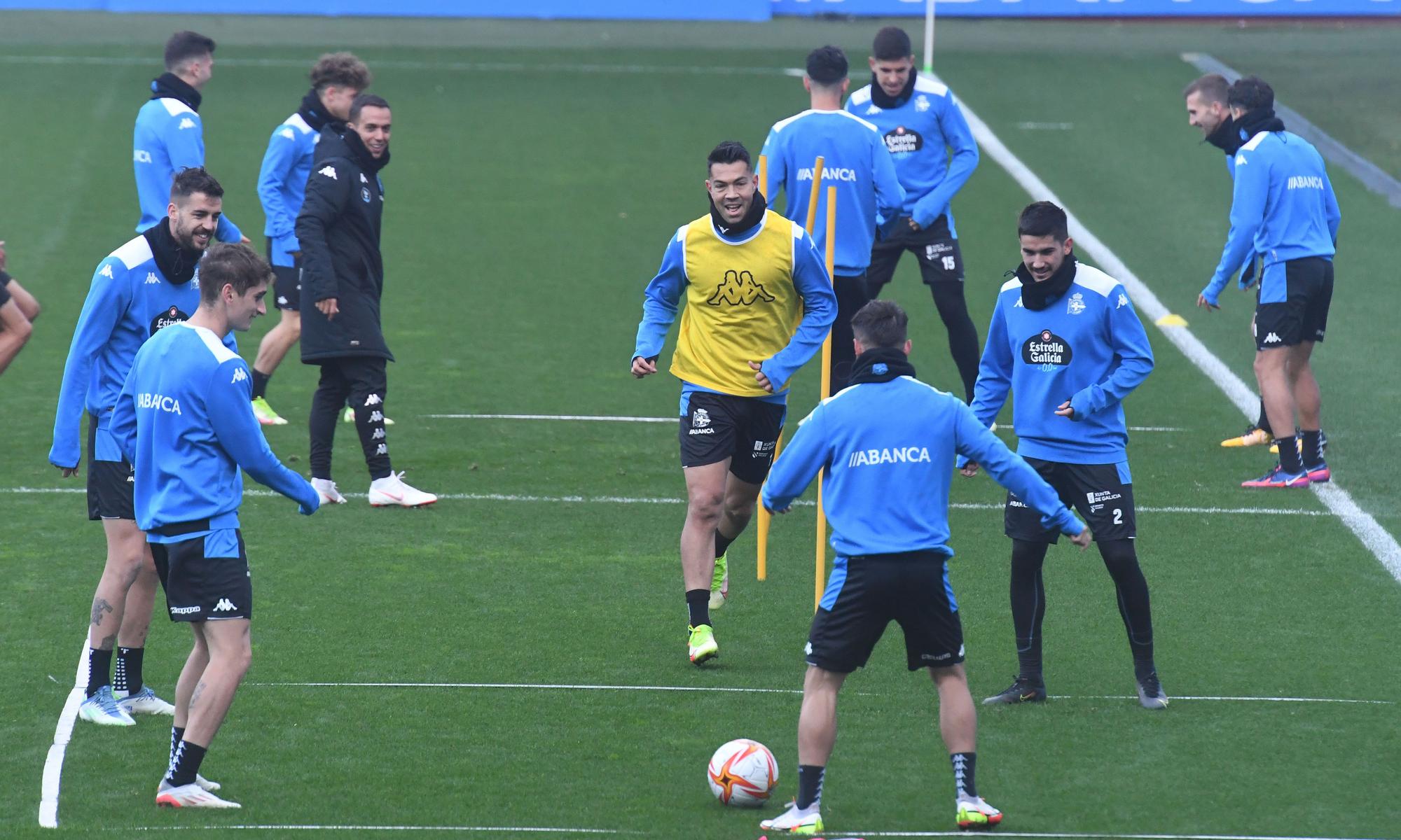 Último entrenamiento del Deportivo antes de medirse al Bilbao Athletic