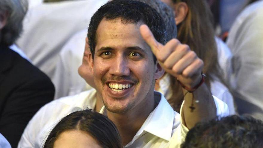 Guaidó revela que militares de Venezuela le ayudaron a entrar en Colombia