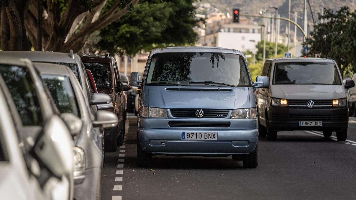 Plazas de aparcamiento en Santa Cruz.