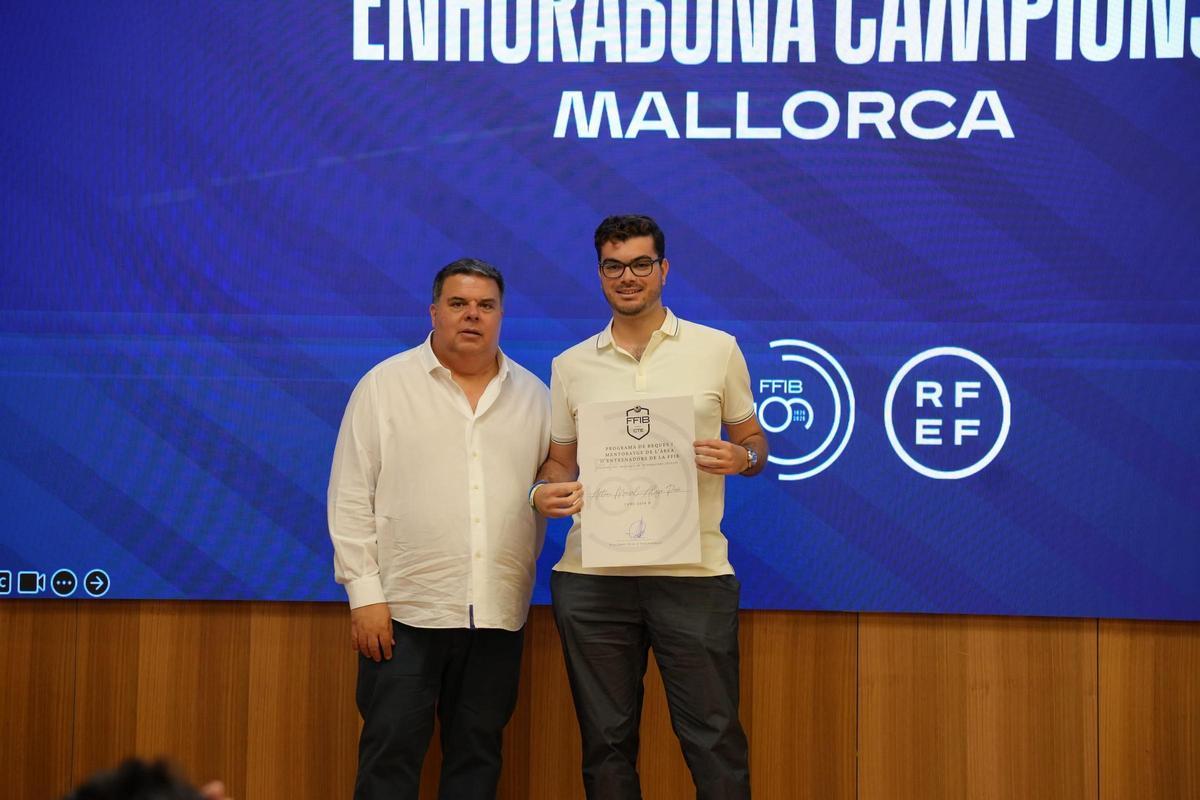 Álbum de fotos de la ‘Jornada d’Actualització i Reciclatge’ del Comité Técnico de Entrenadores de la FFIB