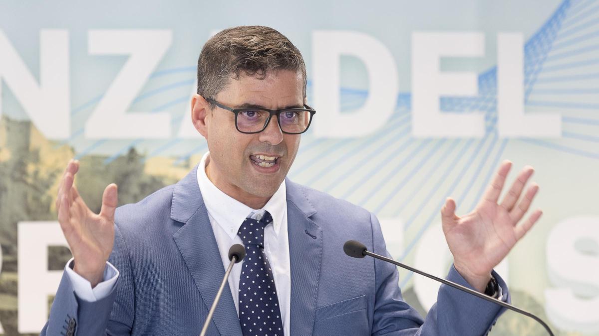 La asociación AlicanTec y la iniciativa PalmeraTech celebrarán un evento en mayo que combina conferencias, debates y galardones