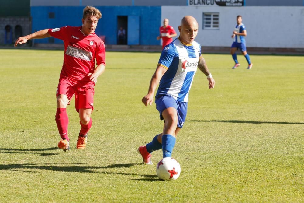 El partido entre el Real Avilés y el Praviano, en imágenes