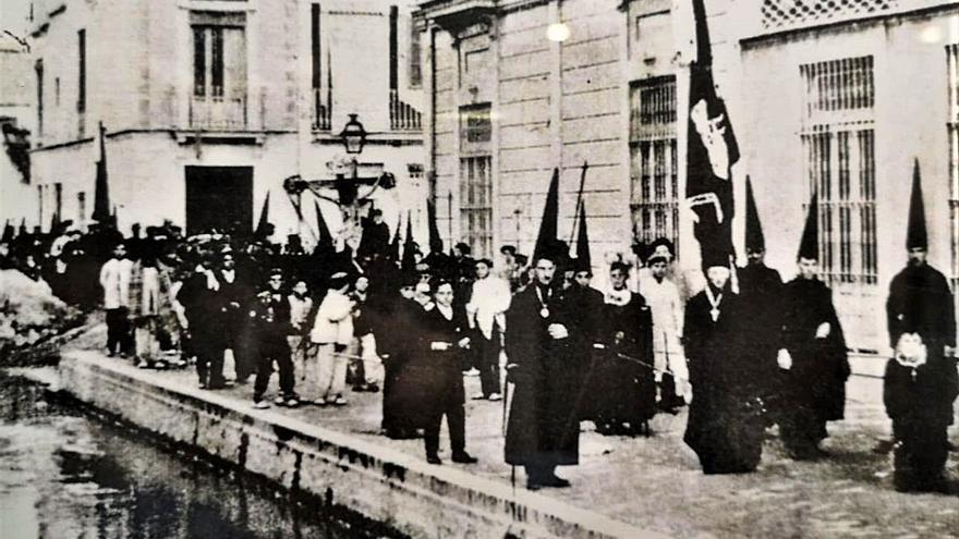 Semana Santa y  comercio  se dan  la  mano