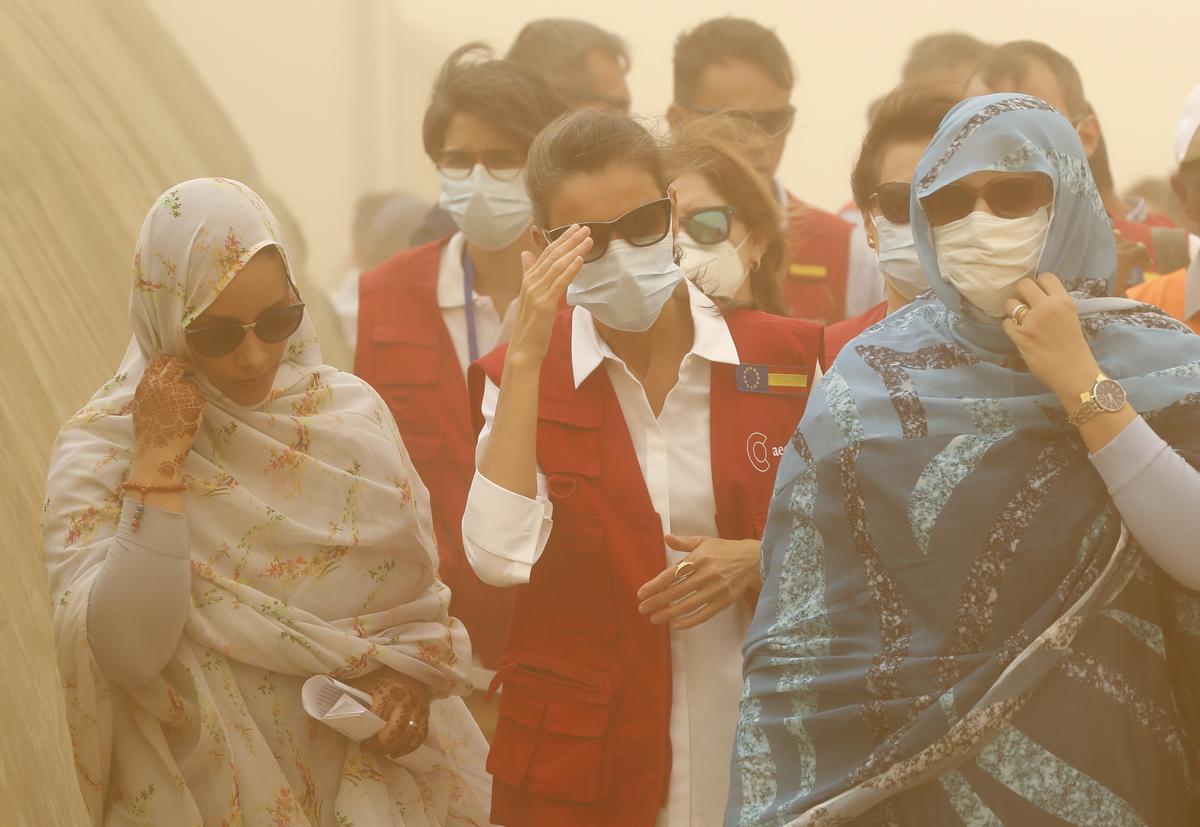 La reina Letizia visita un proyecto de huertos urbanos en Mauritania