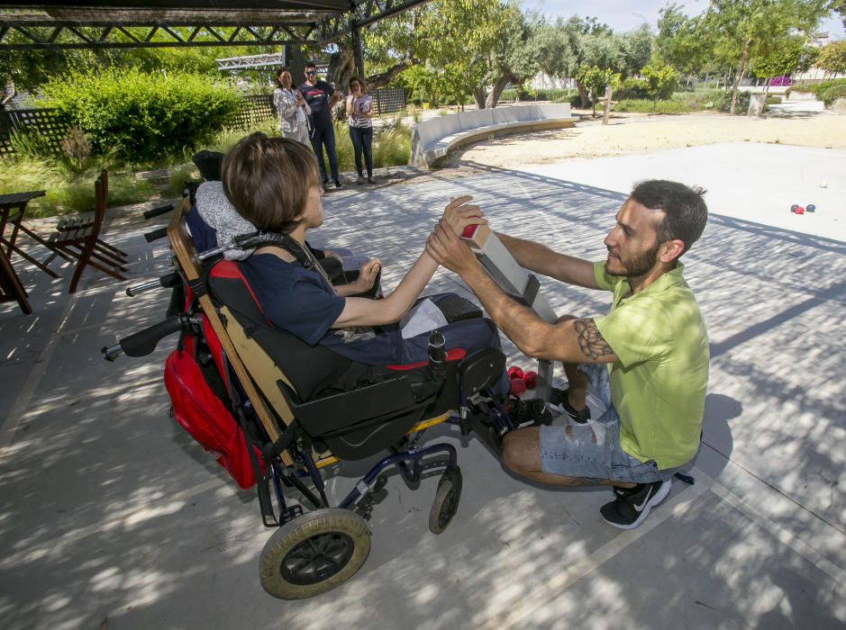 La Fundación Lukas dispone de la primera vivienda tutelada para atender a las necesidades y mejorar la calidad de vida de los usuarios con diversidad funcional grave