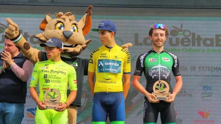 José Luis Faura arrebata el triunfo final de la Vuelta a Extremadura a Pablo Carrascosa